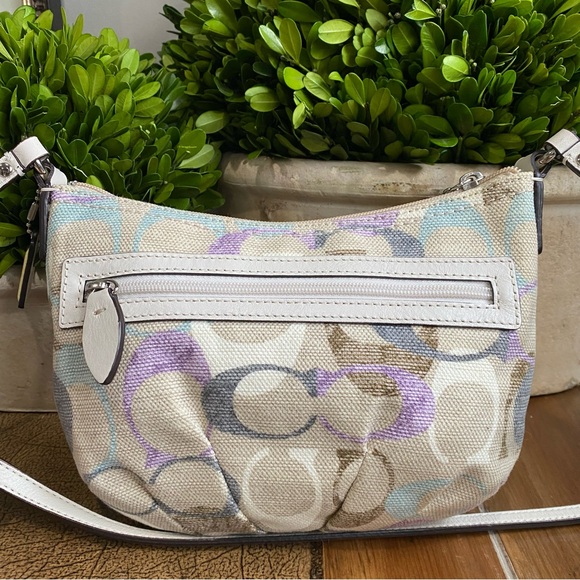 Coach Optic Linen Signature C Small Pleated Crossbody Bag - Picture 6 of 12